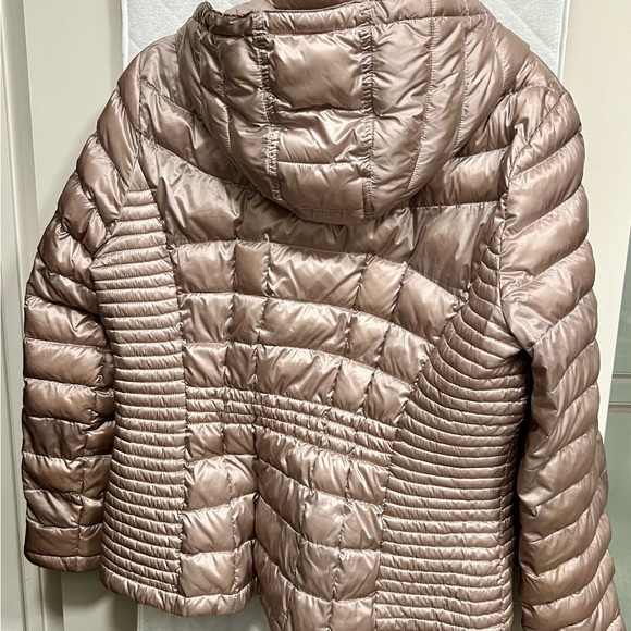 Calvin Klein Women's Puffer Jacket - Picture 2 of 3